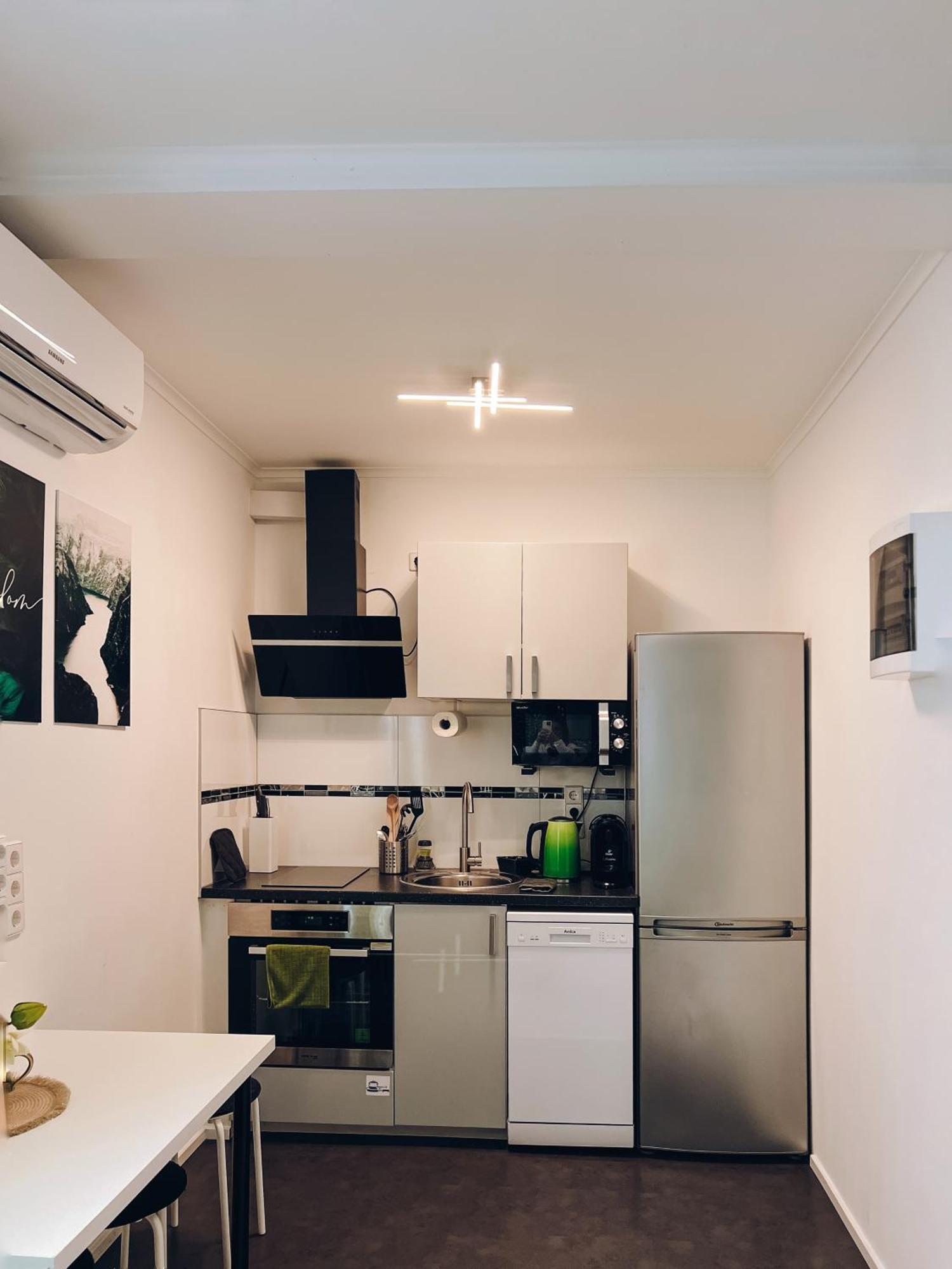 Neuwertiges Apartment Mit Kostenlose Privatparkplatz Auch Fuer Transporter Geeignet R1 Freiberg am Neckar Extérieur photo